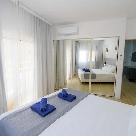 Kitieos 163 In Finikoudes *