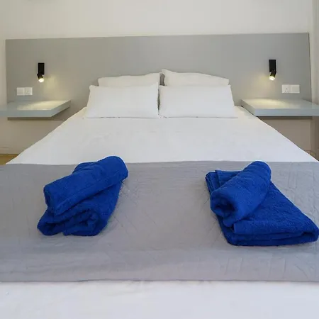 Kitieos 163 In Finikoudes Lárnaka