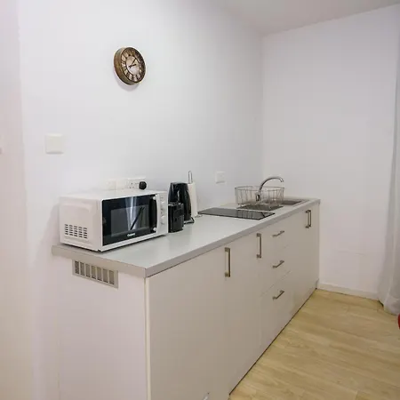 Kitieos 163 In Finikoudes Apartman *