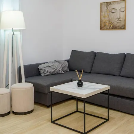 Kitieos 163 In Finikoudes *