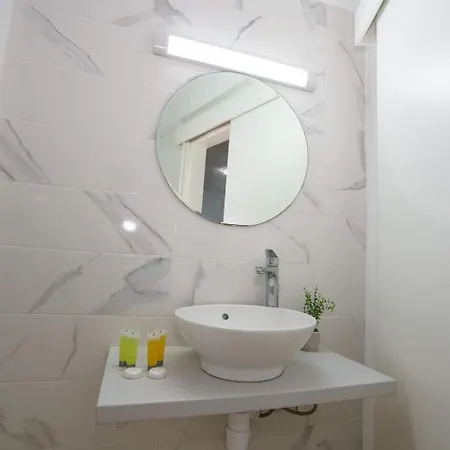 Apartman Kitieos 163 In Finikoudes *