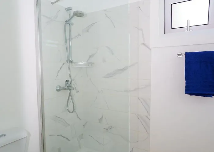 Kitieos 163 In Finikoudes * Lárnaca